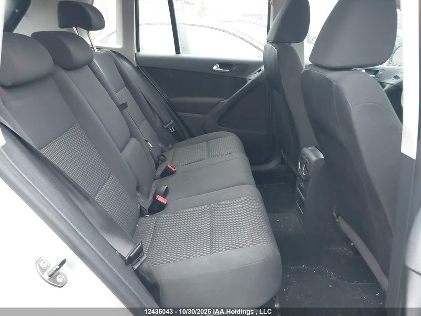 2011 Volkswagen Tiguan 2.0 Tsi Comfortline/2.0 Tsi Highline/2.0 Tsi Trendline VIN: WVGBV7AX3BW528867 Lot: 12435043