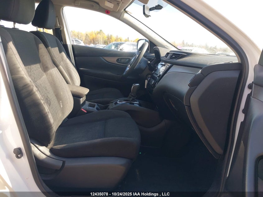 JN1BJ1CR2JW204855 2018 NISSAN QASHQAI photo no. 5