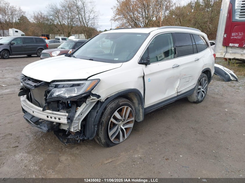 5FNYF6H90JB501142 2018 HONDA PILOT photo no. 2