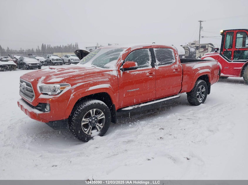 5TFDZ5BN2HX027393 2017 TOYOTA TACOMA photo no. 2