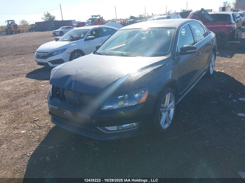 Vin: 1vwcm7a33fc053718, lot: 2817944, volkswagen passat sel 20152