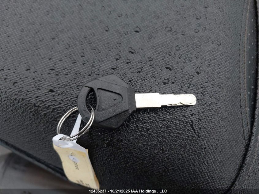 2022 Scootterre Ar - 50 VIN: LEHPCB225NR602811 Lot: 12435237