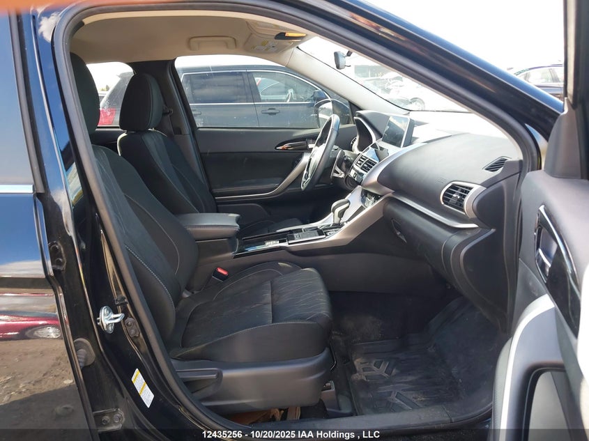 JA4AT4AA0KZ609043 2019 MITSUBISHI ECLIPSE CROSS photo no. 5