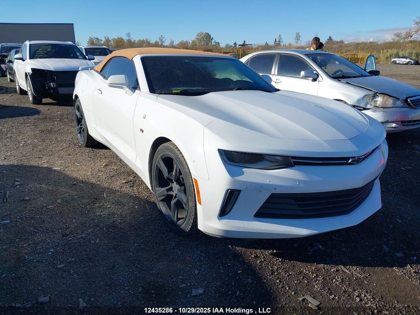 1G1FB3DX7J0174817 2018 Chevrolet Camaro Lt auction photo 1