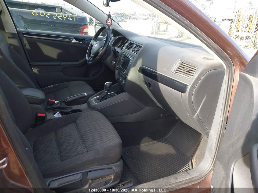3VWD07AJ0GM339069 2016 VOLKSWAGEN JETTA photo no. 5