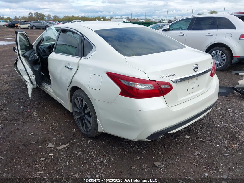 1N4AL3AP4JC235077 2018 NISSAN ALTIMA photo no. 3