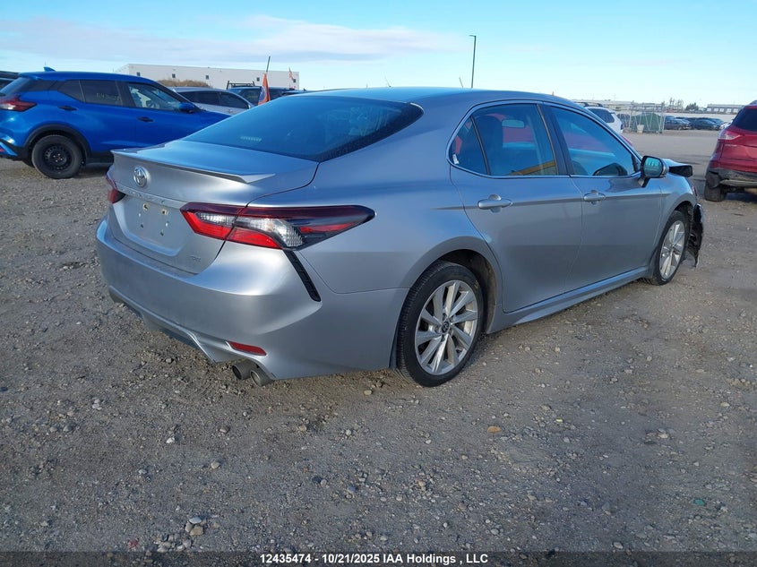 4T1G11AK1MU591970 2021 TOYOTA CAMRY photo no. 4