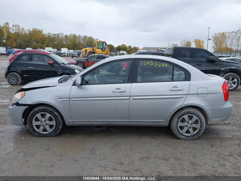KMHCN45C19U319370 2009 HYUNDAI ACCENT photo no. 14