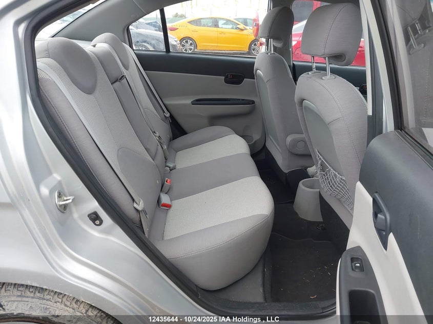 KMHCN45C19U319370 2009 HYUNDAI ACCENT photo no. 8