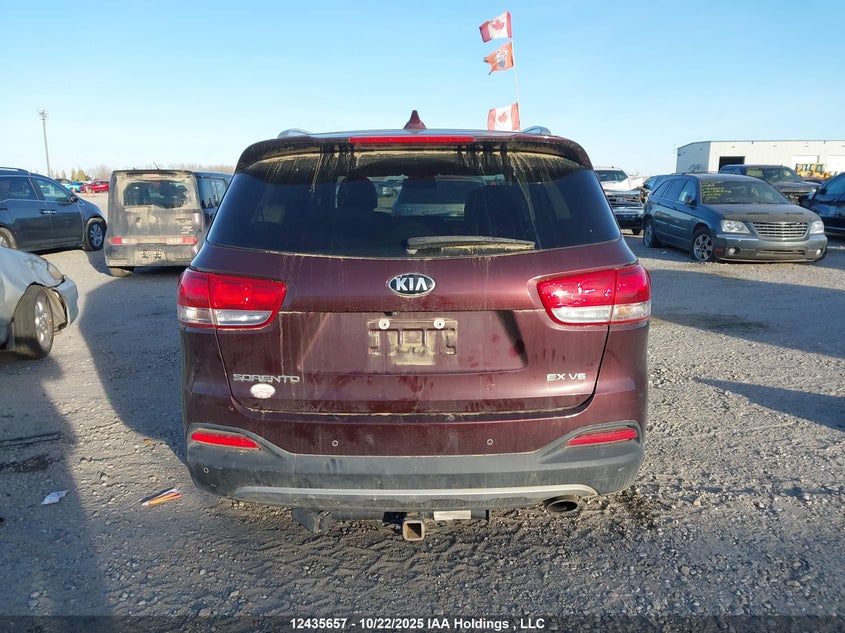 5XYPHDA51JG397299 2018 KIA SORENTO photo no. 16