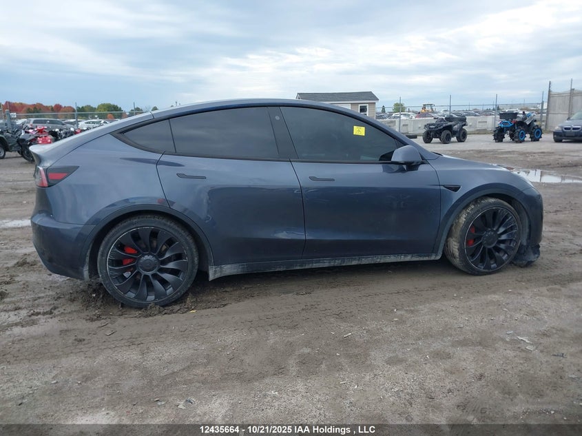7SAYGDEF7NF524146 2022 TESLA MODEL Y photo no. 13