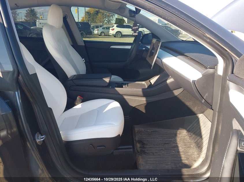 7SAYGDEF7NF524146 2022 TESLA MODEL Y photo no. 5