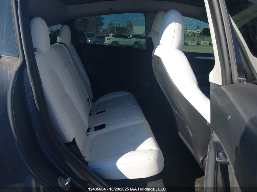 7SAYGDEF7NF524146 2022 TESLA MODEL Y photo no. 8