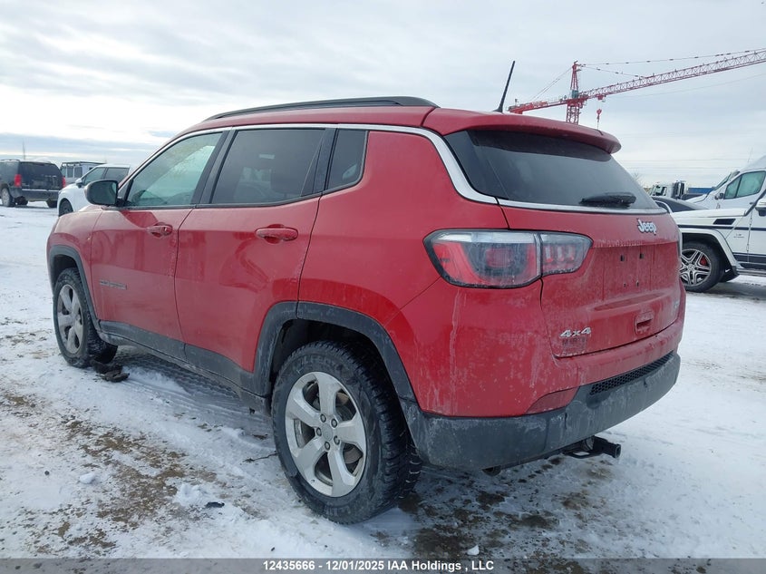 3C4NJDBB7JT145761 2018 JEEP COMPASS photo no. 3