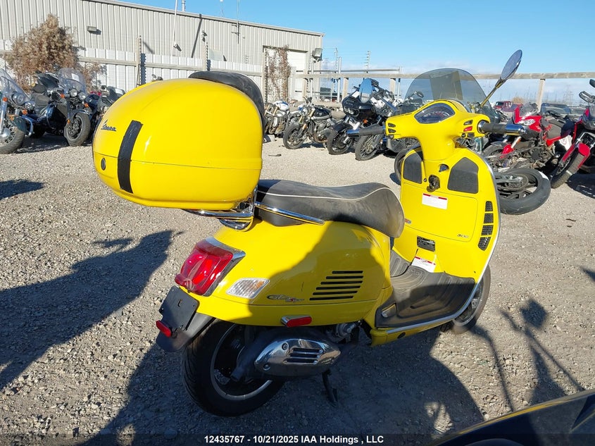 2022 VESPA GTS BIKE N/A