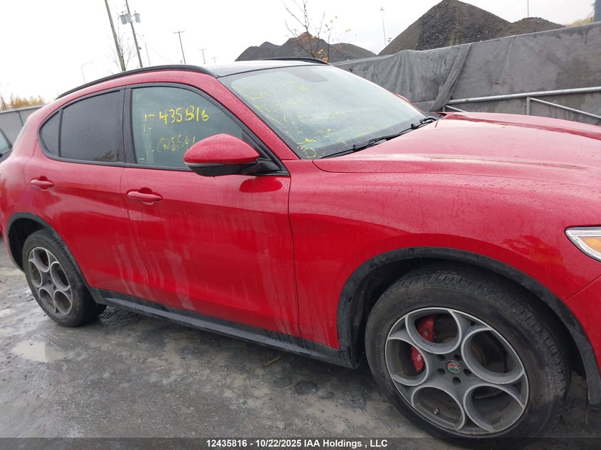 ZASFAKPN4J7C28541 2018 ALFA ROMEO STELVIO photo no. 13
