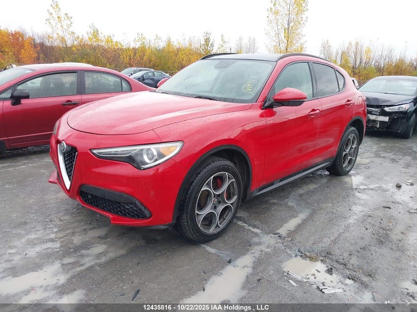 ZASFAKPN4J7C28541 2018 ALFA ROMEO STELVIO photo no. 2