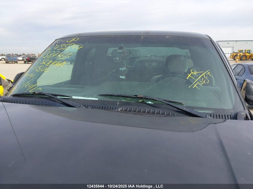 2003 GMC New Sierra 1500 VIN: 2GTEK19TX31387166 Lot: 12435844