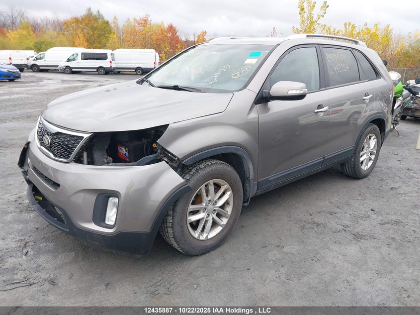 5XYKT3A69EG452227 2014 KIA SORENTO photo no. 2