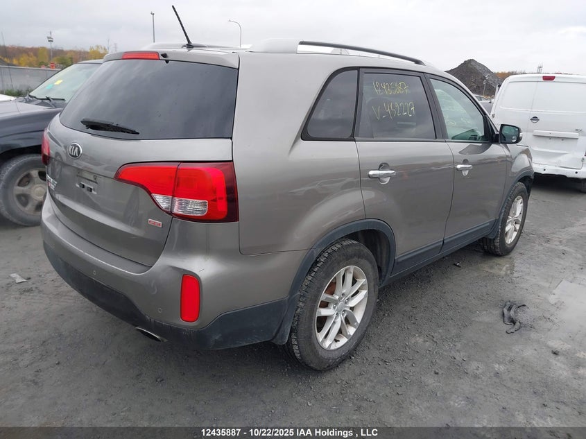 5XYKT3A69EG452227 2014 KIA SORENTO photo no. 4