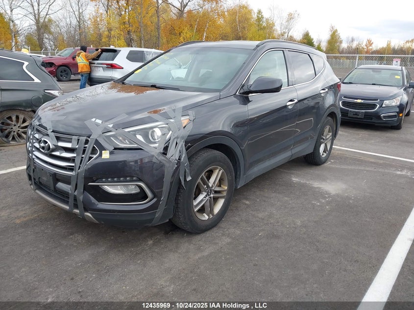 5XYZT3LB3HG479081 2017 HYUNDAI SANTA FE photo no. 2