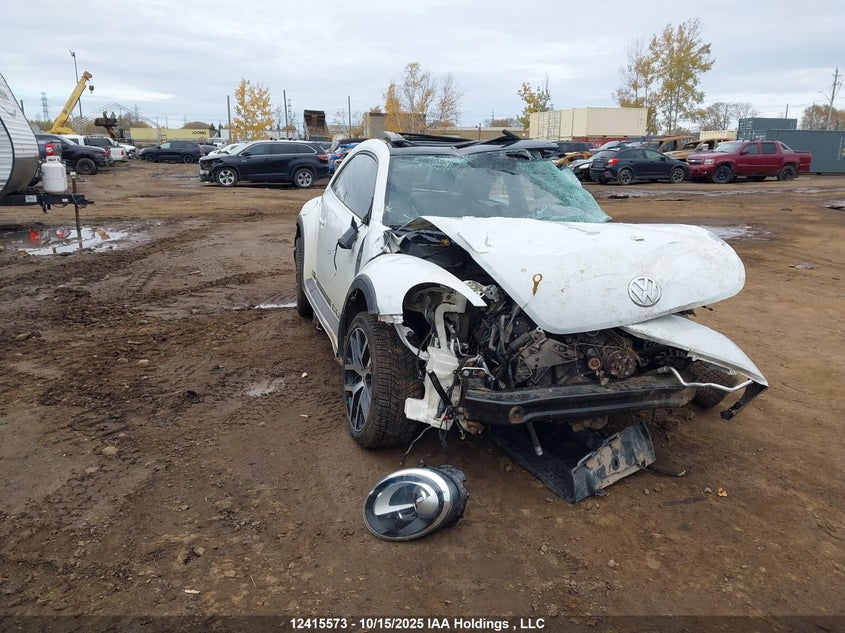 3VWS17AT2HM610835 2017 Volkswagen Beetle 1.8 Tsi Dune auction photo 1