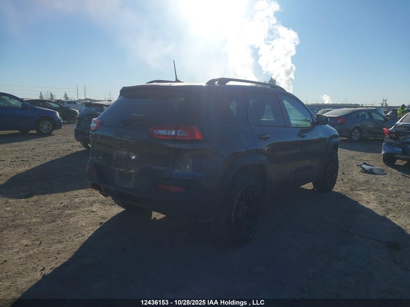 1C4PJMBX0JD514955 2018 JEEP CHEROKEE photo no. 4