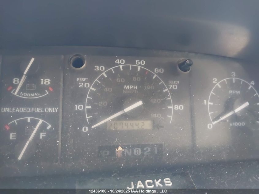 1992 Ford F350 VIN: 2FTJW36G6NCA22092 Lot: 12436186