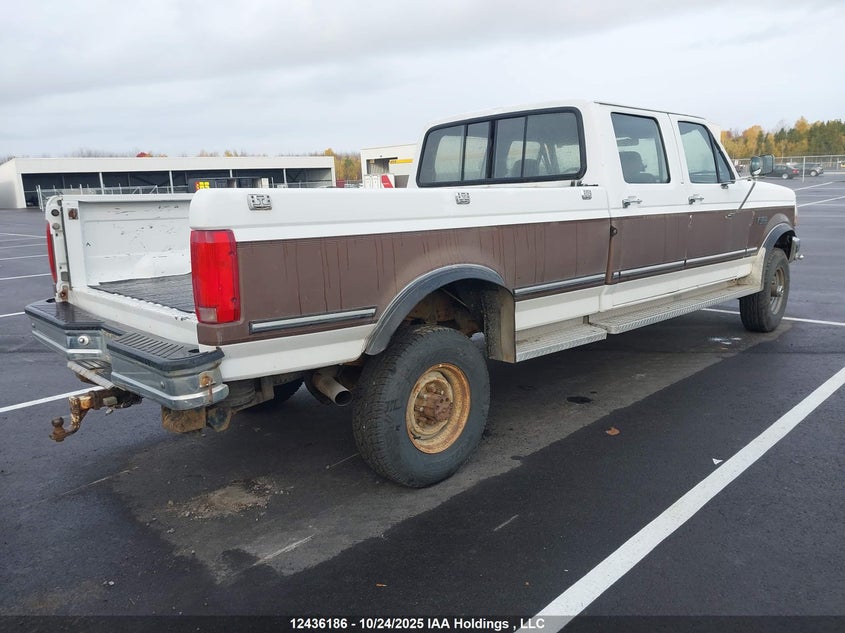 2FTJW36G6NCA22092 1992 FORD F350 photo no. 4
