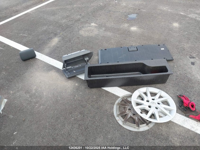 JTDZN3EU2C3142701 2012 TOYOTA PRIUS V (+) photo no. 12