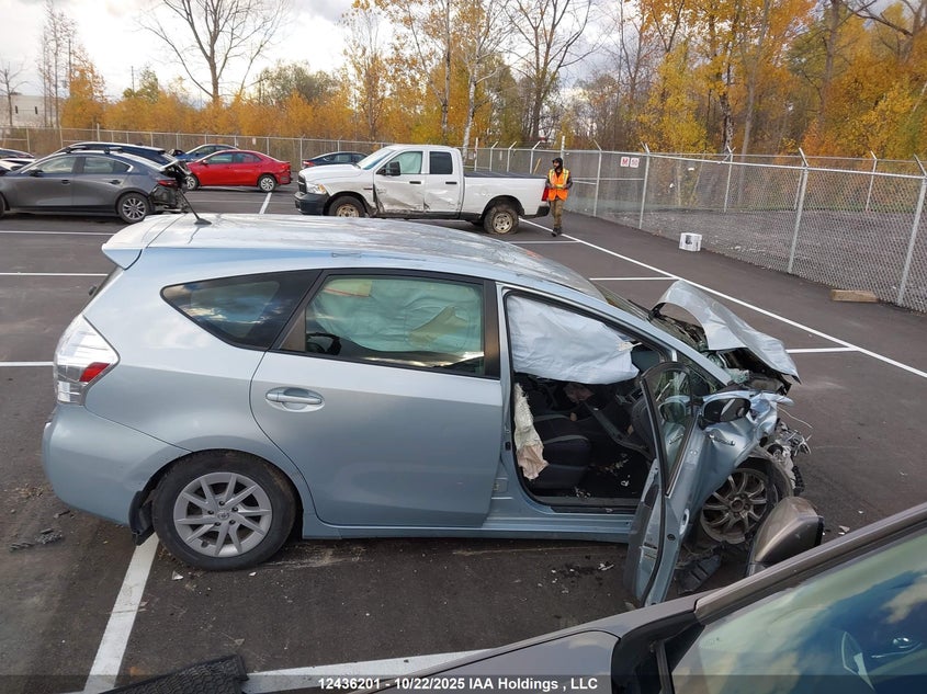 JTDZN3EU2C3142701 2012 TOYOTA PRIUS V (+) photo no. 14