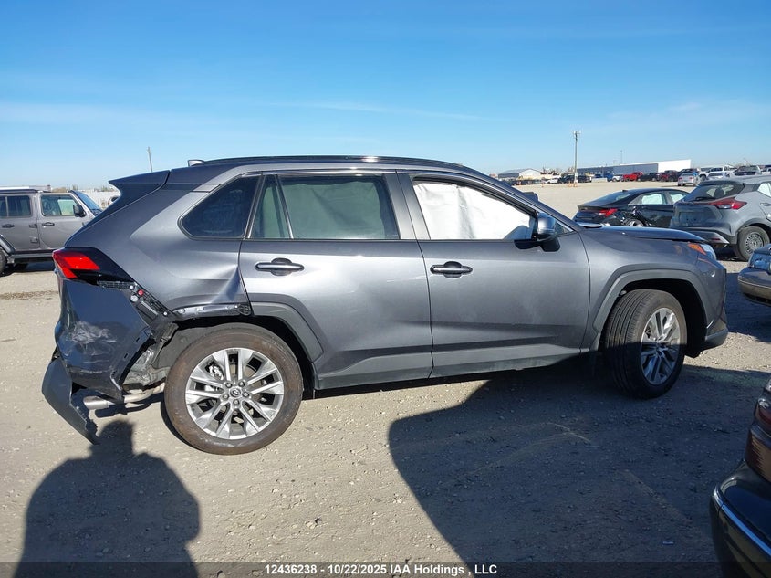2025 Toyota Rav4 Xle/Xle Premium VIN: 2T3R1RFV1SW553203 Lot: 12436238