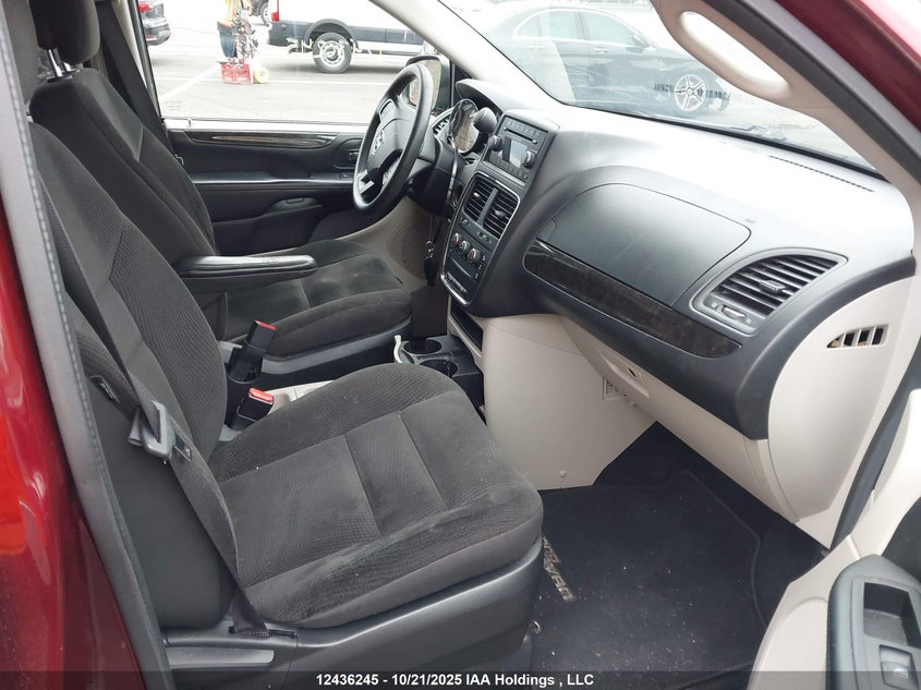 2C4RDGBG3HR742716 2017 DODGE CARAVAN photo no. 5