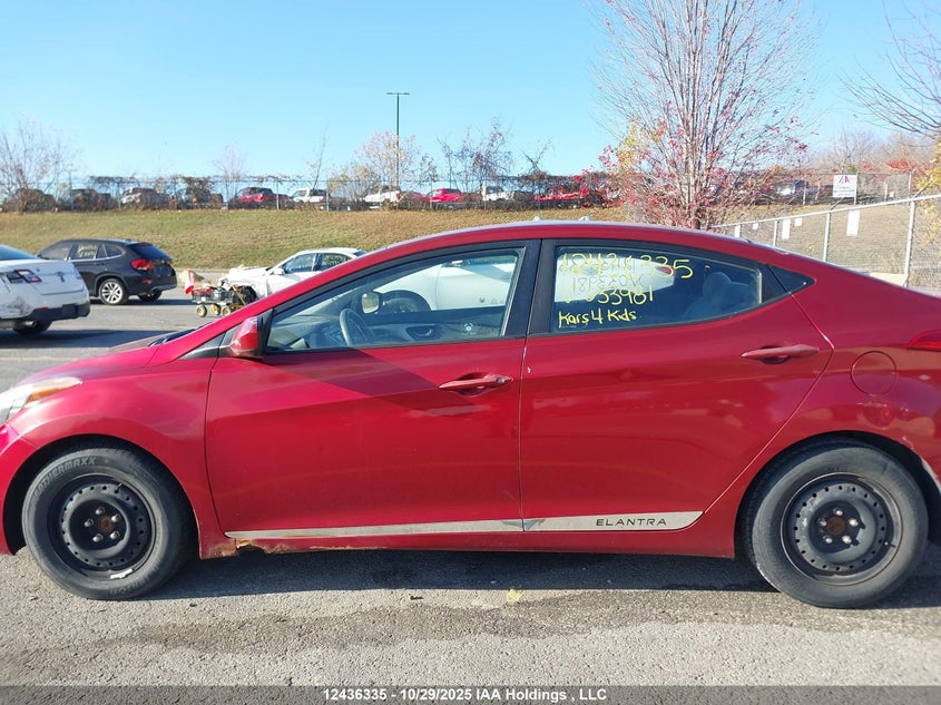 5NPDH4AE3BH033981 2011 HYUNDAI ELANTRA photo no. 14