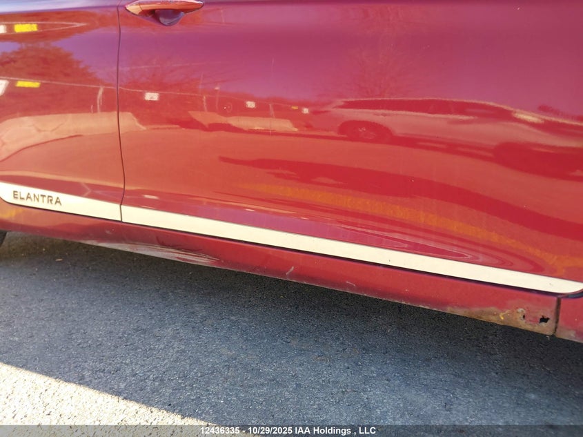 5NPDH4AE3BH033981 2011 HYUNDAI ELANTRA photo no. 21