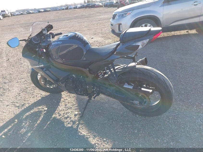 JS1GR7MA9S7101851 2025 SUZUKI GSX-R photo no. 3