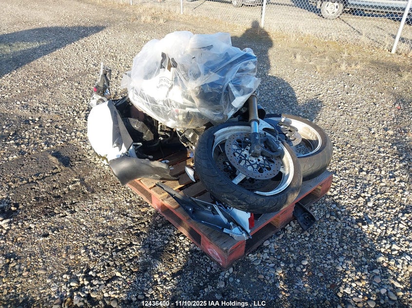 JS1GN7EA582102432 2008 SUZUKI GSX-R photo no. 3