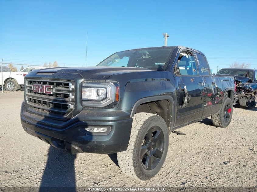 1GTV2LEC9JZ274444 2018 GMC SIERRA photo no. 2