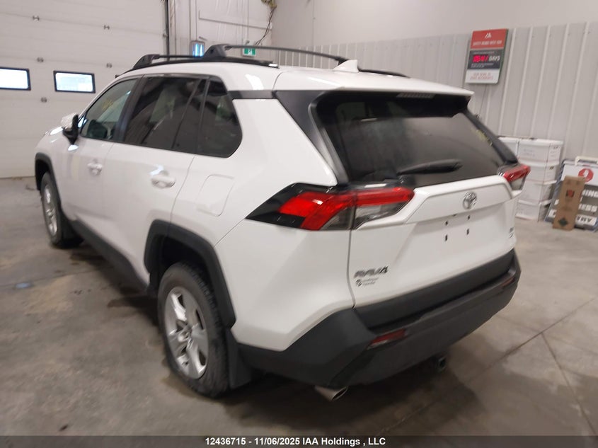 2T3R1RFV7MC218466 2021 TOYOTA RAV 4 photo no. 3
