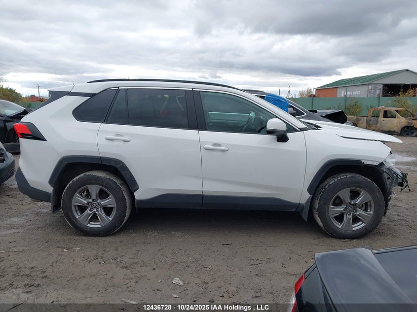 2T3R1RFV2RC469466 2024 TOYOTA RAV 4 photo no. 14