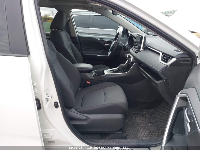 2T3R1RFV2RC469466 2024 TOYOTA RAV 4 photo no. 5