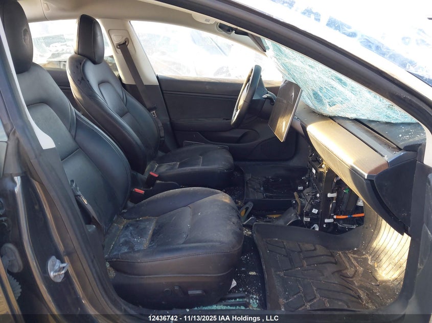 5YJ3E1EB0JF110256 2018 TESLA MODEL 3 photo no. 5
