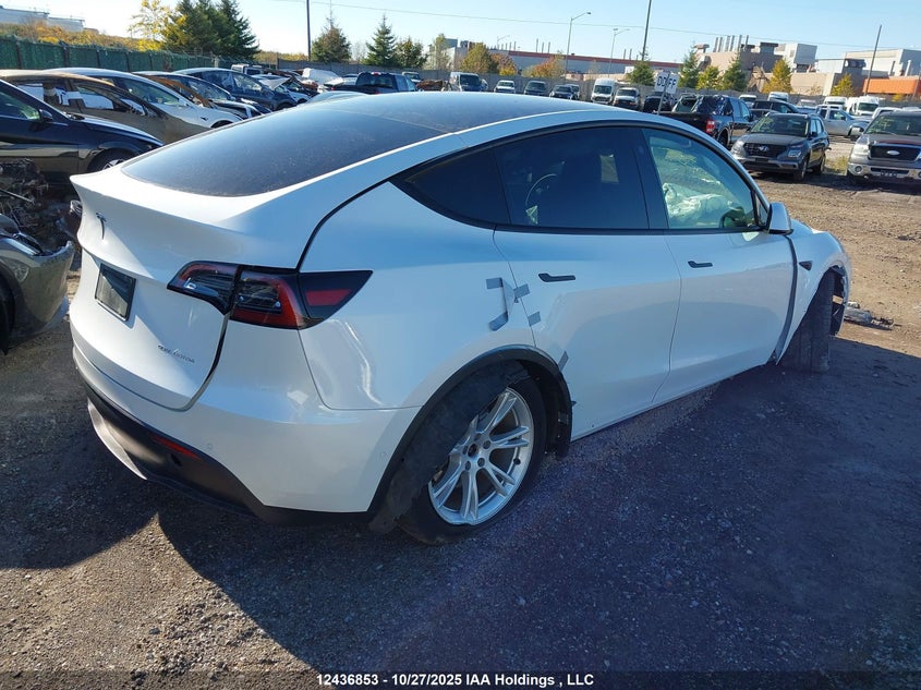 5YJYGDEE3MF267604 2021 TESLA MODEL Y photo no. 4