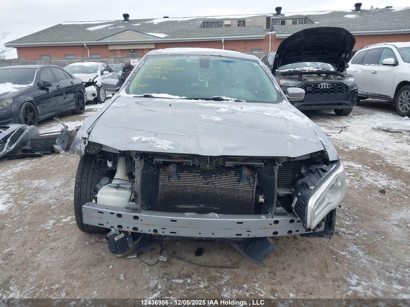 2C3CCAAG4HH619069 2017 CHRYSLER 300 photo no. 12