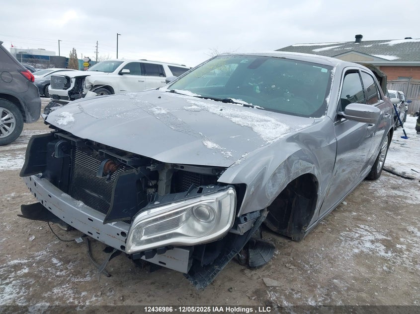 2C3CCAAG4HH619069 2017 CHRYSLER 300 photo no. 6