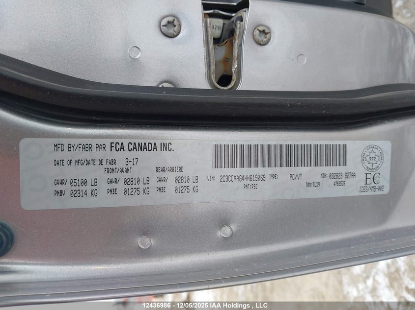 2C3CCAAG4HH619069 2017 CHRYSLER 300 photo no. 9