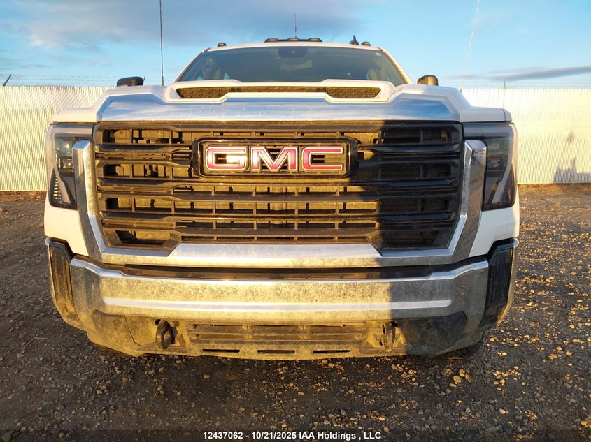 2024 GMC Sierra K3500 VIN: 1GT49SE71RF141047 Lot: 12437062