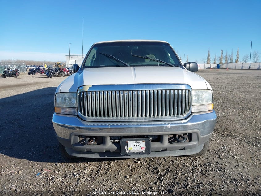 1FMNU40S02ED22027 2002 FORD EXCURSION photo no. 11