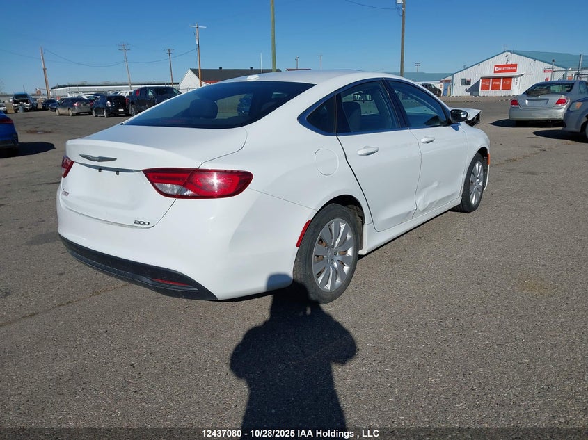 1C3CCCFB2FN610142 2015 CHRYSLER 200 photo no. 4