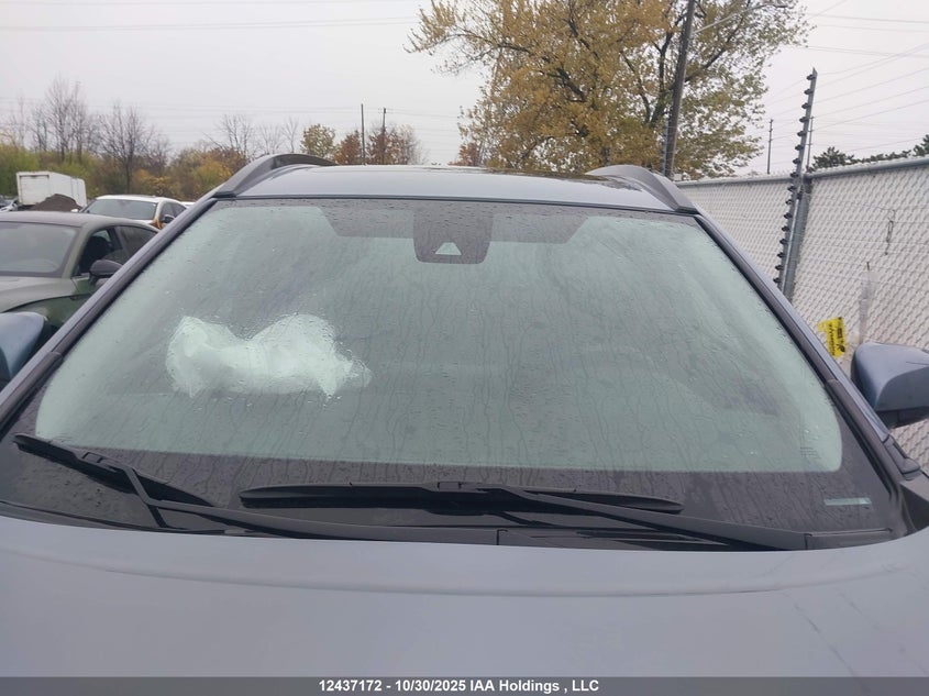 2022 Toyota Corolla Cross Le VIN: 7MUBAABG9NV020215 Lot: 12437172